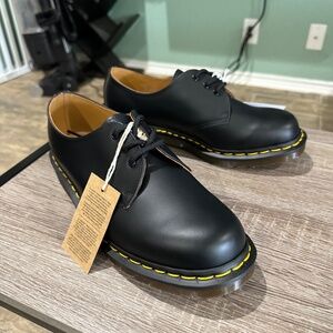 Dr. Martens 1461 Oxford Made in England Size 8 US Men new with tags